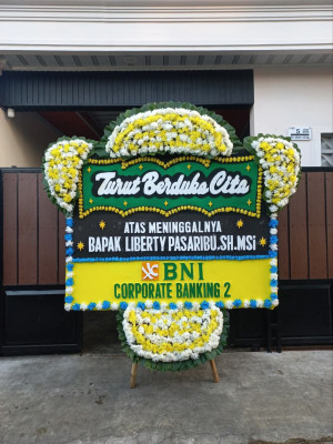Papan Bunga Duka di Pisugi